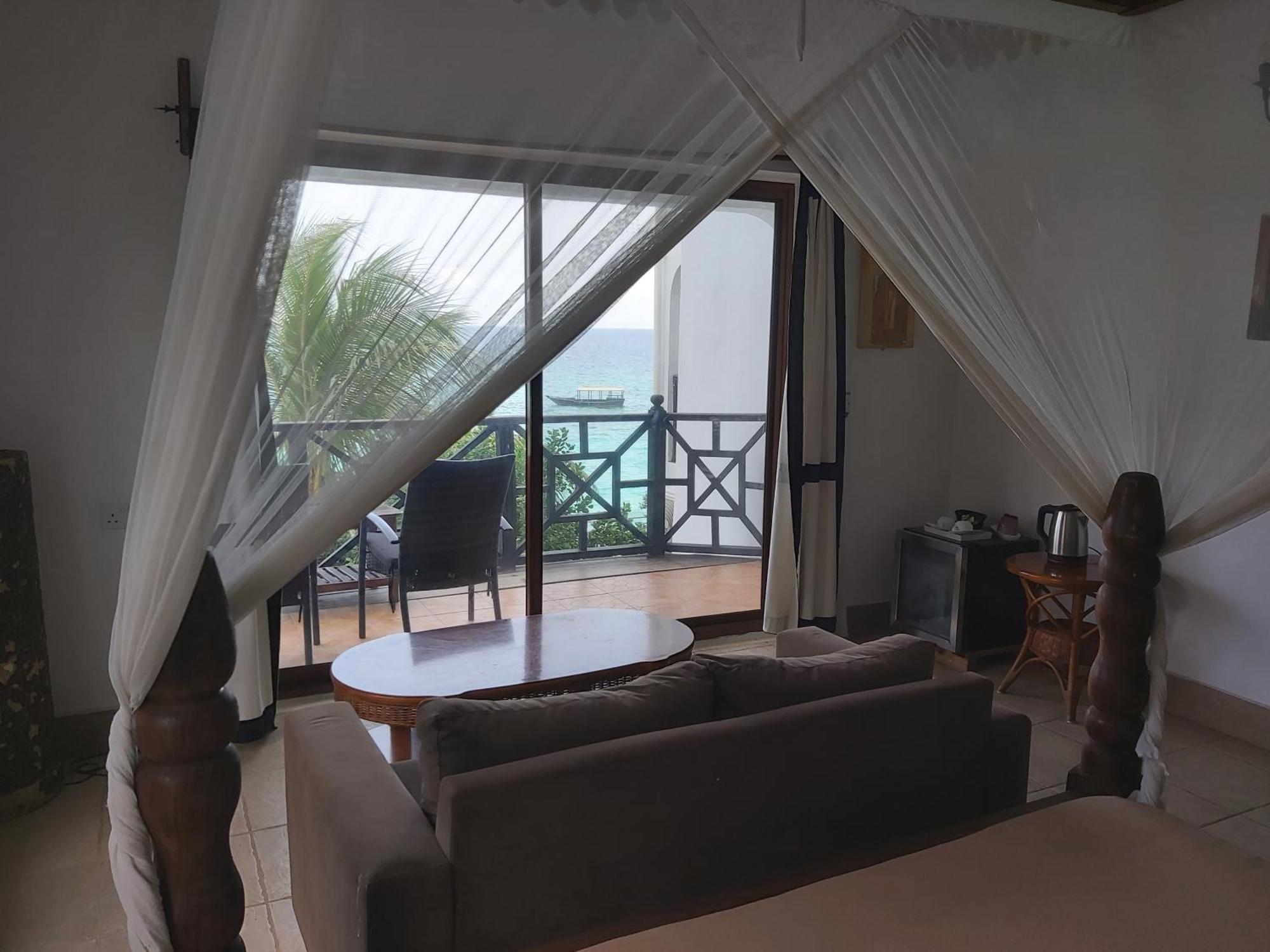 Langi Langi Beach Bungalows Nungwi Ngoại thất bức ảnh